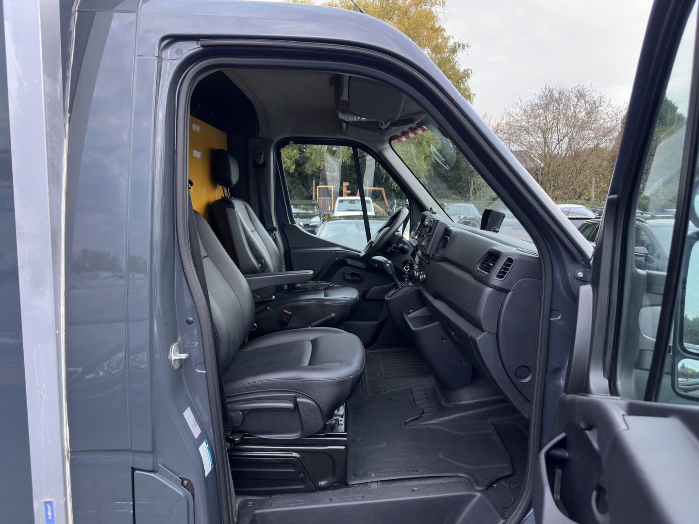 Renault Master T35 2.3 dCi 150 L3 Energy Aut. *AIRCO | CRUISE | CAMERA | PDC | COMFORT-SEATS | AIRPRESSURE-SEAT | RADIO-CD/MP3 *