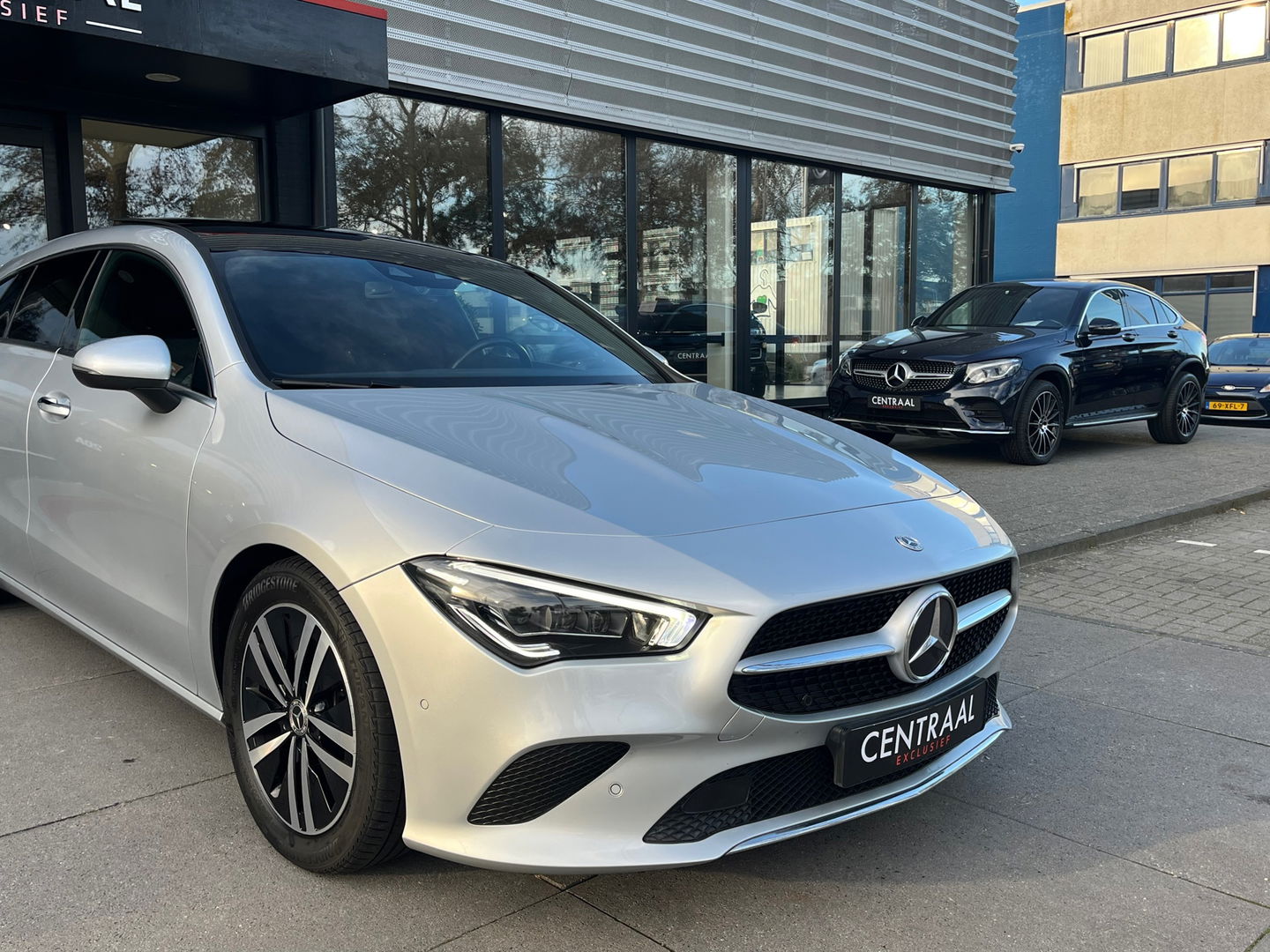 Mercedes-Benz CLA-Klasse Shooting Brake 180 Business Solution Luxury|Pano|Memory|Camera|Carplay|Leder|Keyless|Ambient Light|136PK
