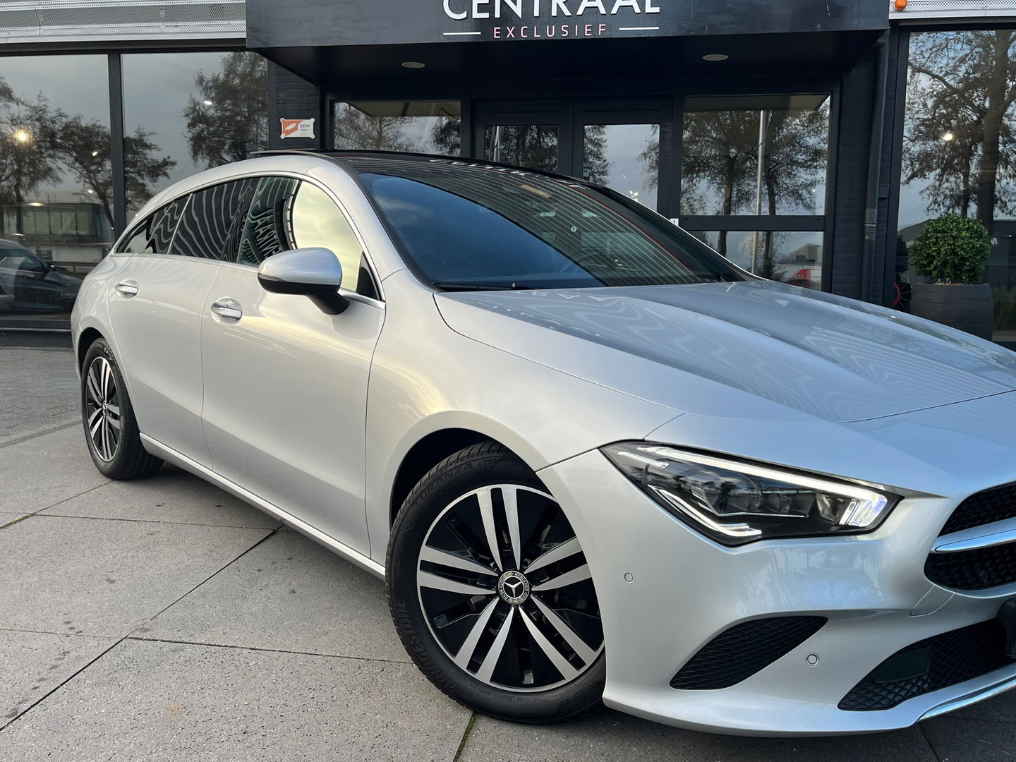 Mercedes-Benz CLA-Klasse Shooting Brake 180 Business Solution Luxury|Pano|Memory|Camera|Carplay|Leder|Keyless|Ambient Light|136PK