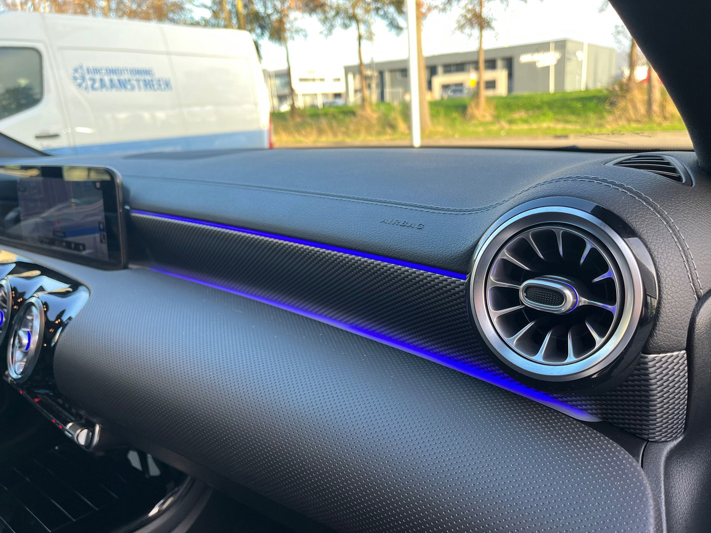 Mercedes-Benz CLA-Klasse Shooting Brake 180 Business Solution Luxury|Pano|Memory|Camera|Carplay|Leder|Keyless|Ambient Light|136PK