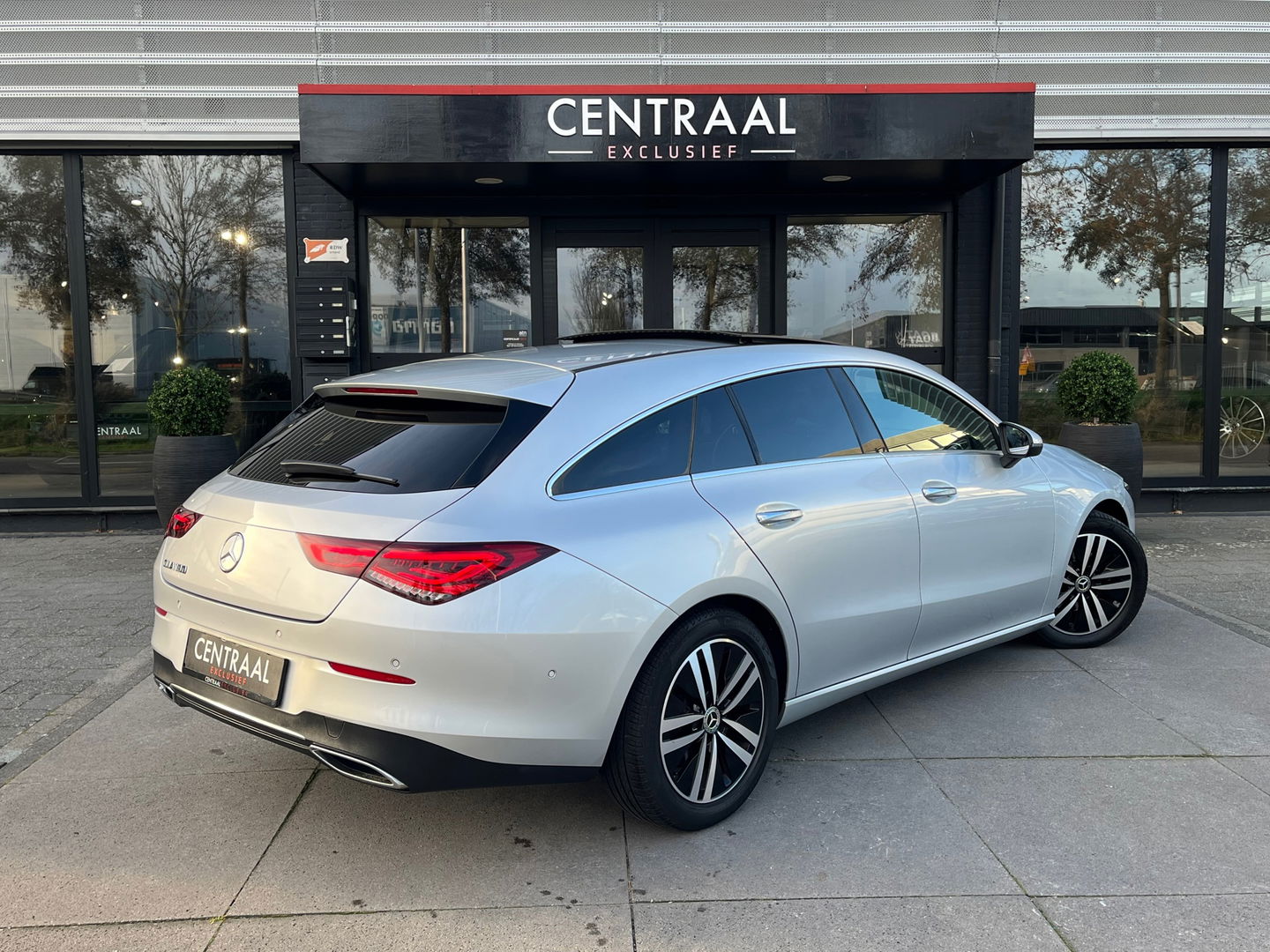 Mercedes-Benz CLA-Klasse Shooting Brake 180 Business Solution Luxury|Pano|Memory|Camera|Carplay|Leder|Keyless|Ambient Light|136PK