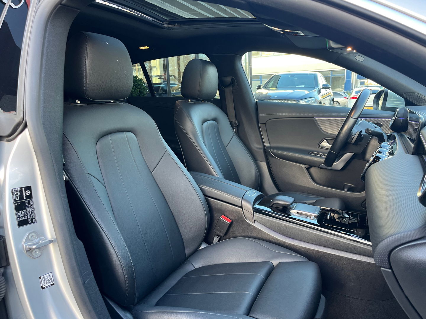 Mercedes-Benz CLA-Klasse Shooting Brake 180 Business Solution Luxury|Pano|Memory|Camera|Carplay|Leder|Keyless|Ambient Light|136PK