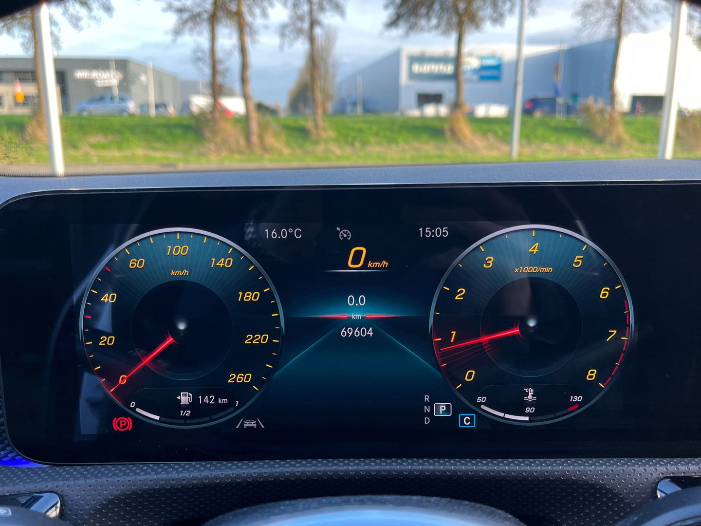 Mercedes-Benz CLA-Klasse Shooting Brake 180 Business Solution Luxury|Pano|Memory|Camera|Carplay|Leder|Keyless|Ambient Light|136PK