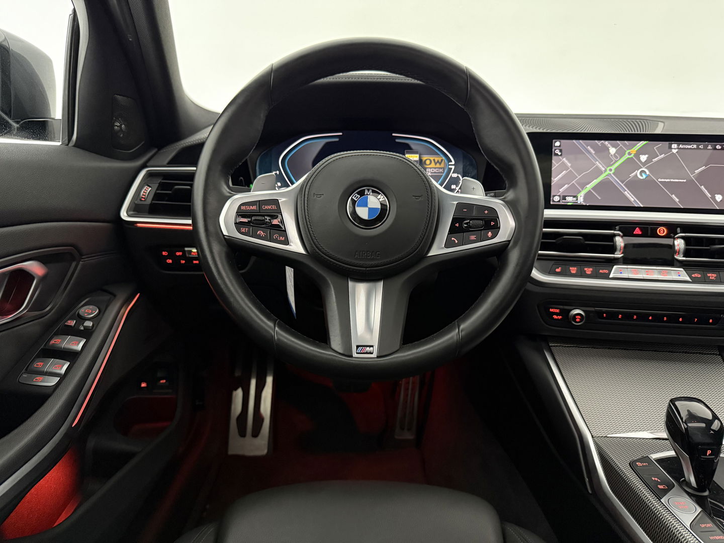 BMW 3 Serie Touring 330e High Executive M-Sport | Pano | H/K | Sfeer | HuD | Virtual | Carplay | Camera | Adap. Cruise | Navi
