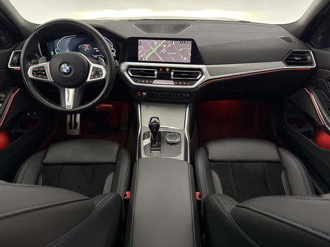 BMW 3 Serie Touring 330e High Executive M-Sport | Pano | H/K | Sfeer | HuD | Virtual | Carplay | Camera | Adap. Cruise | Navi