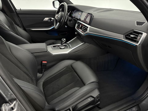 BMW 3 Serie Touring 330e High Executive M-Sport | Pano | H/K | Sfeer | HuD | Virtual | Carplay | Camera | Adap. Cruise | Navi