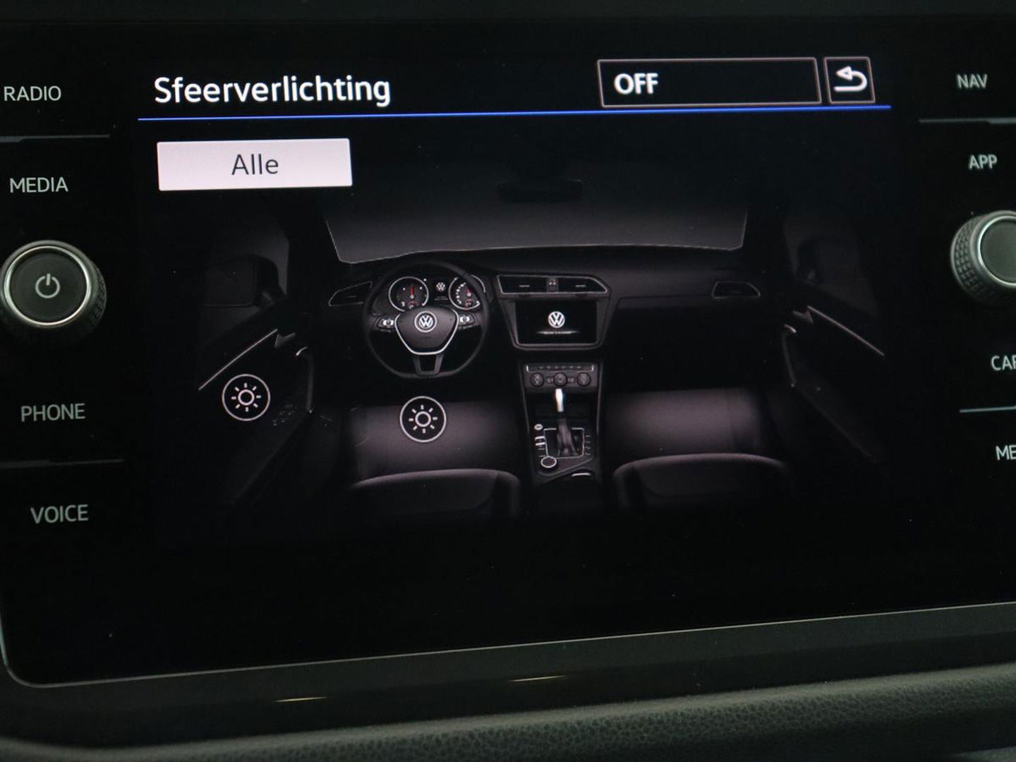 Volkswagen Tiguan Allspace 1.5 TSI R Line | Trekhaak | Camera | Full LED | Adaptive cruise | Virtual Cockpit | Park Assist | Carplay | Navigatie | Keyless | Climate control | 19'' lichtmetalen velgen