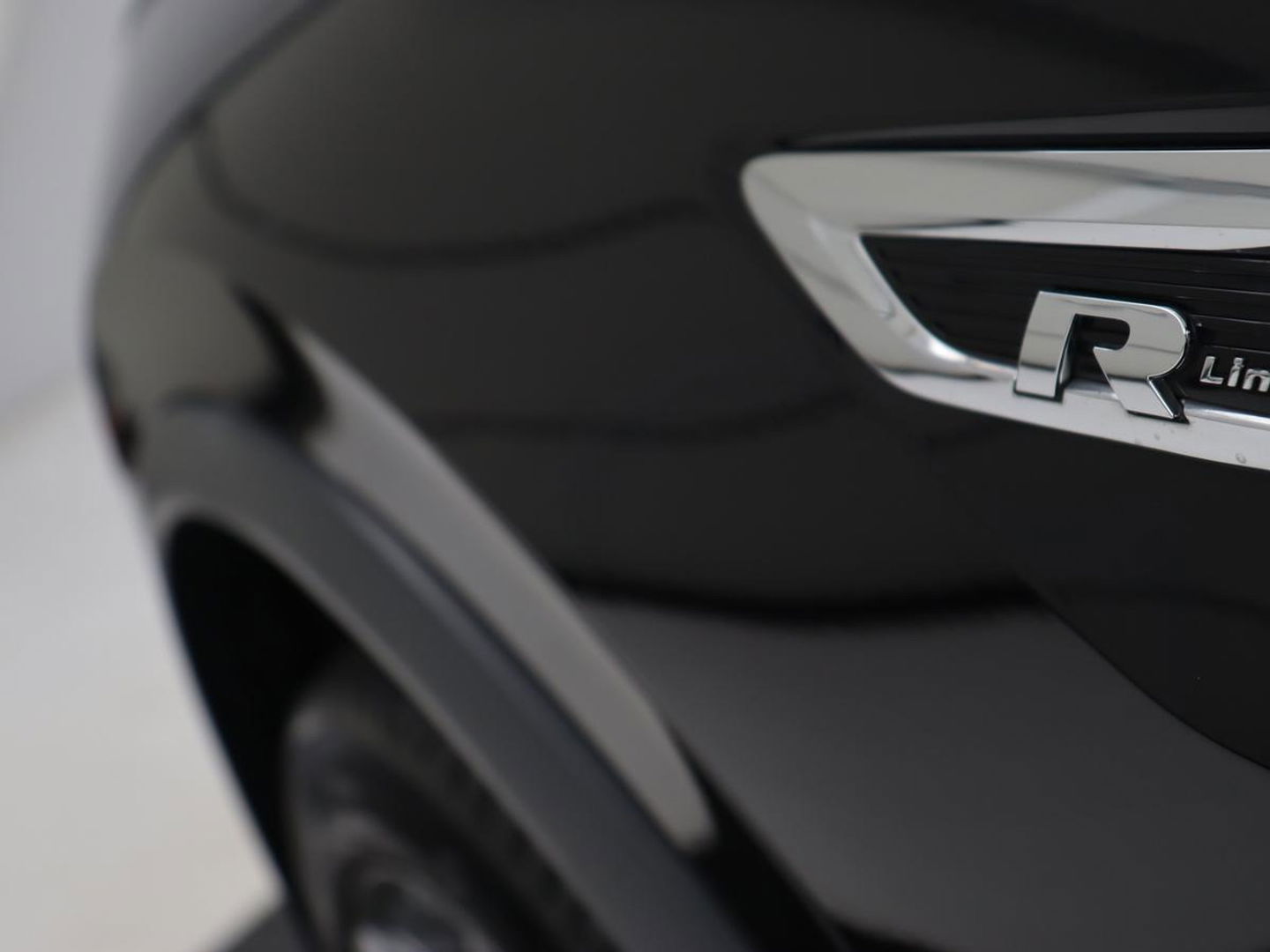 Volkswagen Tiguan Allspace 1.5 TSI R Line | Trekhaak | Camera | Full LED | Adaptive cruise | Virtual Cockpit | Park Assist | Carplay | Navigatie | Keyless | Climate control | 19'' lichtmetalen velgen