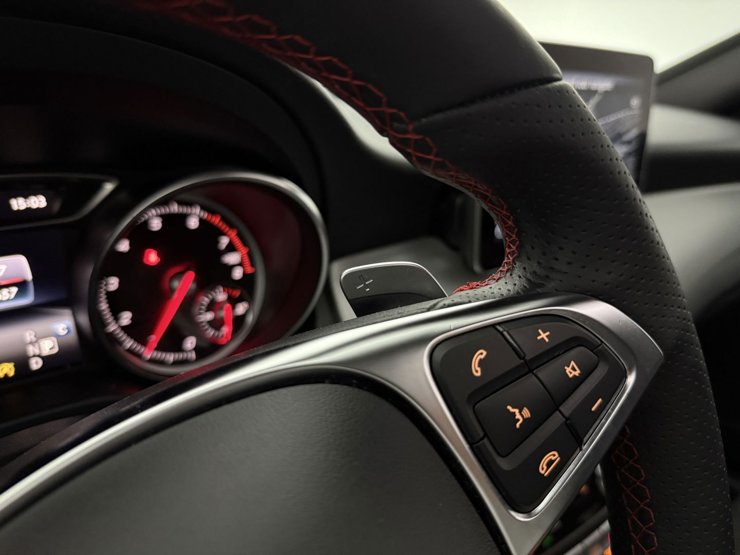 Mercedes-Benz CLA-Klasse 180 AMG Night Upgrade | Pano | Camera | LED | Cruise | Navi | Stoelverw. | NAP