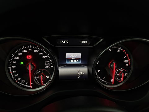 Mercedes-Benz CLA-Klasse 180 AMG Night Upgrade | Pano | Camera | LED | Cruise | Navi | Stoelverw. | NAP