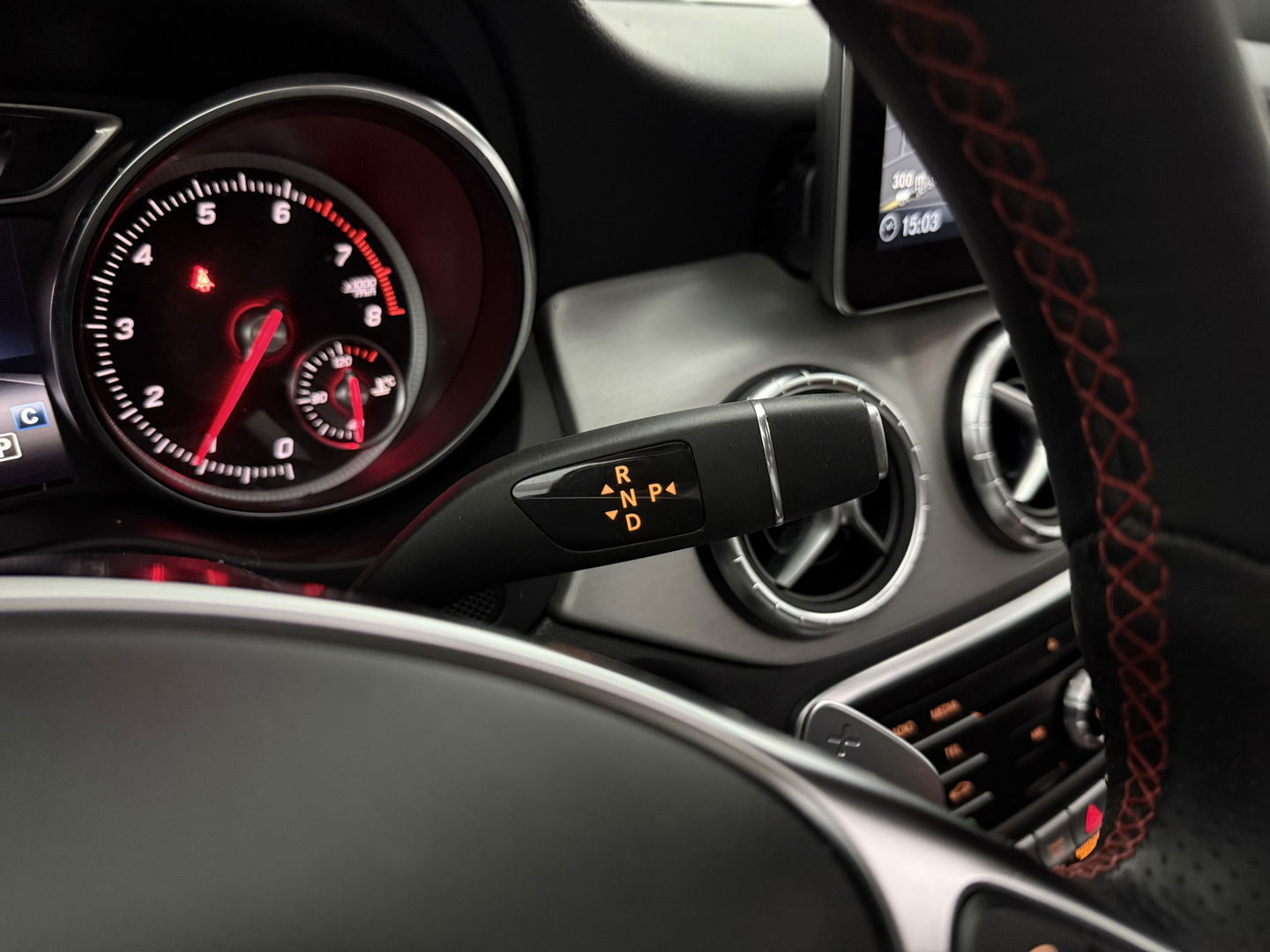 Mercedes-Benz CLA-Klasse 180 AMG Night Upgrade | Pano | Camera | LED | Cruise | Navi | Stoelverw. | NAP