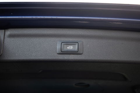 Audi Q3 45 TFSI e edition AUTOMAAT / PLUG IN HYBRID / STOELVERWARMING / LEER / VIRTUAL COCKPIT / CRUISE CONTROLE / DEALER ONDERHOUDEN