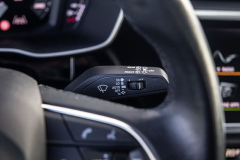 Audi Q3 45 TFSI e edition AUTOMAAT / PLUG IN HYBRID / STOELVERWARMING / LEER / VIRTUAL COCKPIT / CRUISE CONTROLE / DEALER ONDERHOUDEN