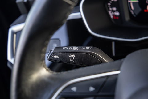 Audi Q3 45 TFSI e edition AUTOMAAT / PLUG IN HYBRID / STOELVERWARMING / LEER / VIRTUAL COCKPIT / CRUISE CONTROLE / DEALER ONDERHOUDEN