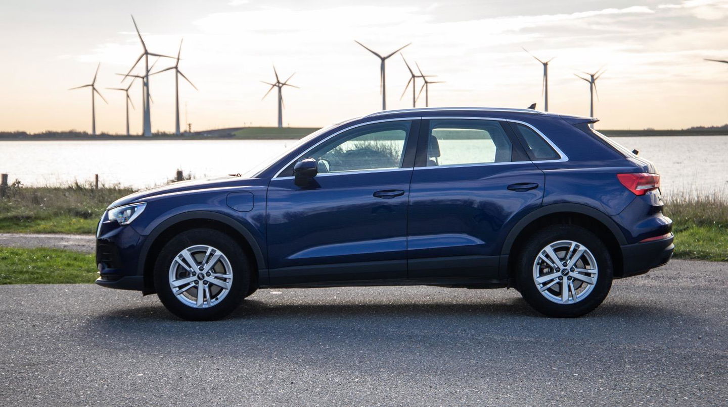 Audi Q3 45 TFSI e edition AUTOMAAT / PLUG IN HYBRID / STOELVERWARMING / LEER / VIRTUAL COCKPIT / CRUISE CONTROLE / DEALER ONDERHOUDEN