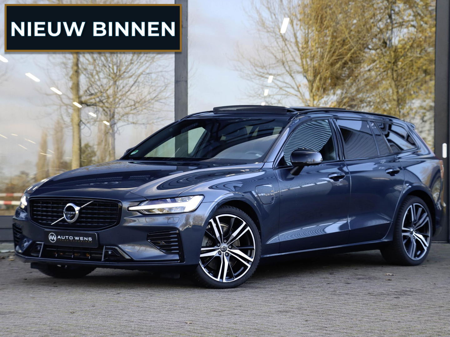 Volvo V60 T8 AWD Plus Dark 455pk 360 Cam PanoDak Harman Kardon Trekhaak