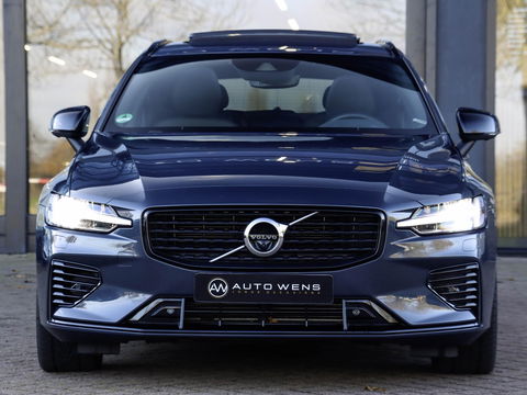 Volvo V60 T8 AWD Plus Dark 455pk 360 Cam PanoDak Harman Kardon Trekhaak