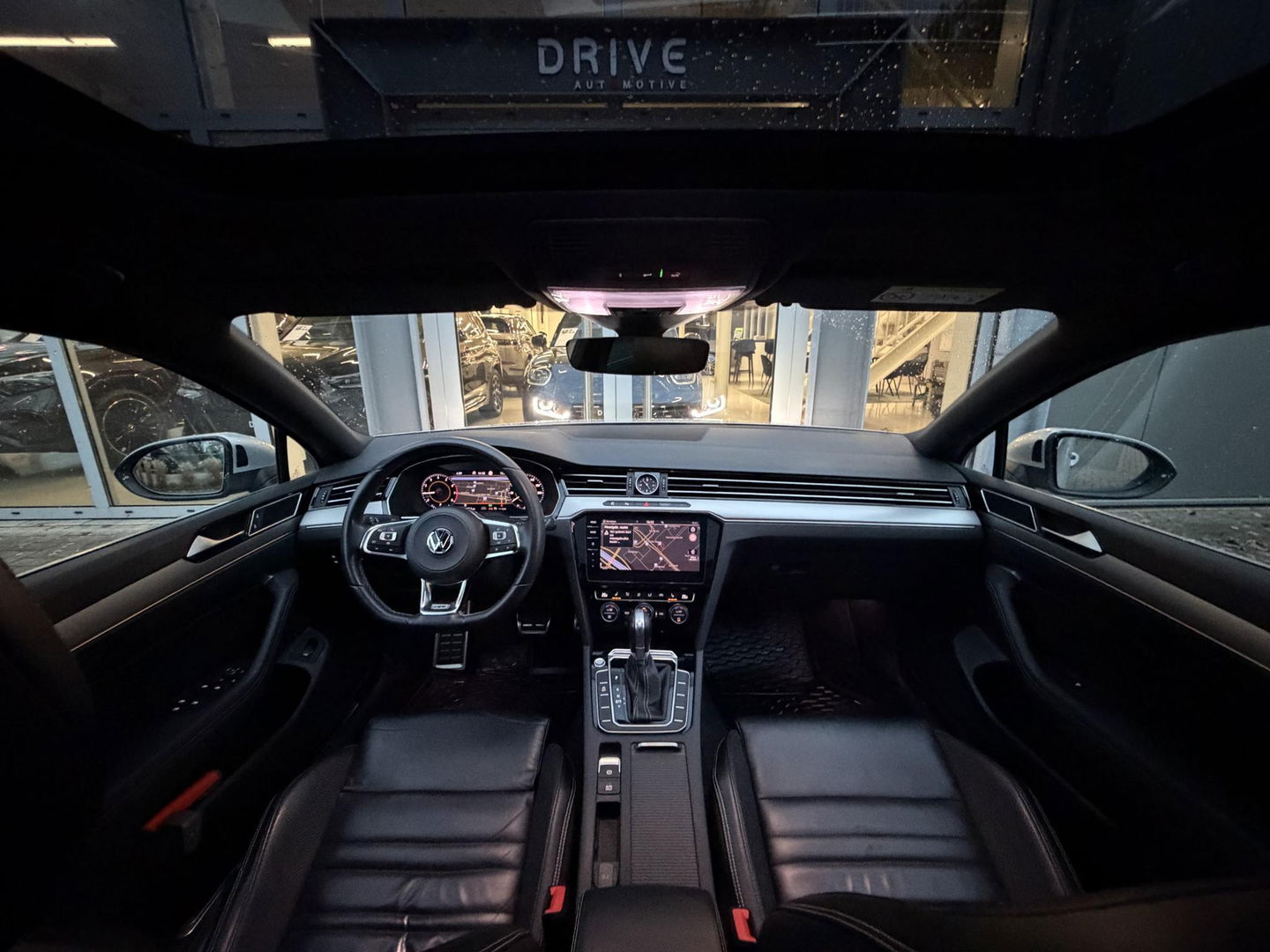 Volkswagen Passat Variant 1.5 TSI Highline Business R |Pano|Leer|360 Cam|Ad.Cruise|Sfeer