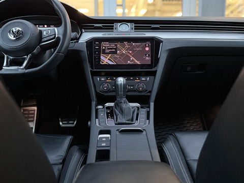 Volkswagen Passat Variant 1.5 TSI Highline Business R |Pano|Leer|360 Cam|Ad.Cruise|Sfeer