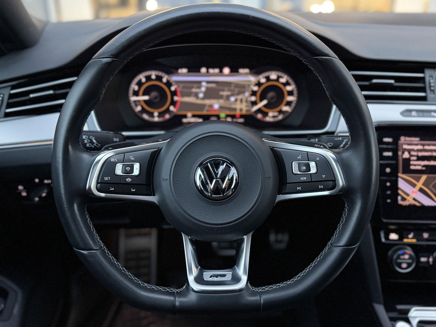 Volkswagen Passat Variant 1.5 TSI Highline Business R |Pano|Leer|360 Cam|Ad.Cruise|Sfeer