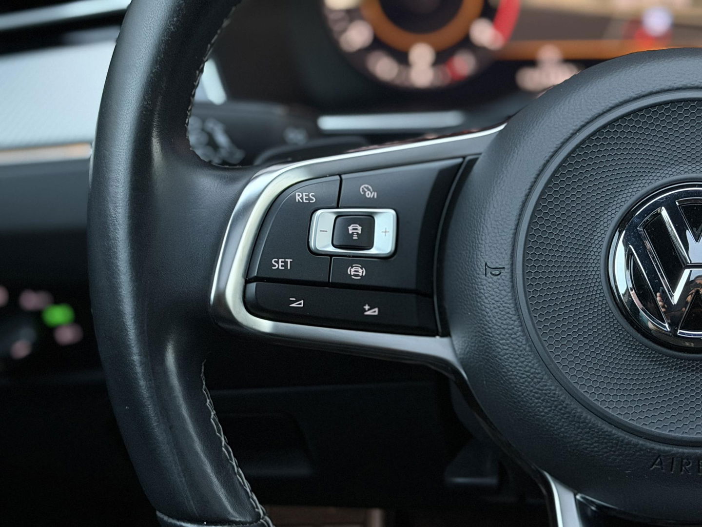 Volkswagen Passat Variant 1.5 TSI Highline Business R |Pano|Leer|360 Cam|Ad.Cruise|Sfeer