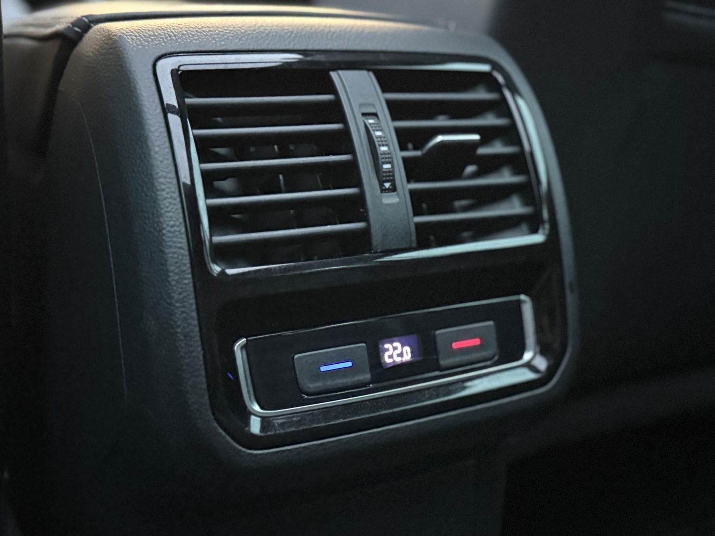 Volkswagen Passat Variant 1.5 TSI Highline Business R |Pano|Leer|360 Cam|Ad.Cruise|Sfeer