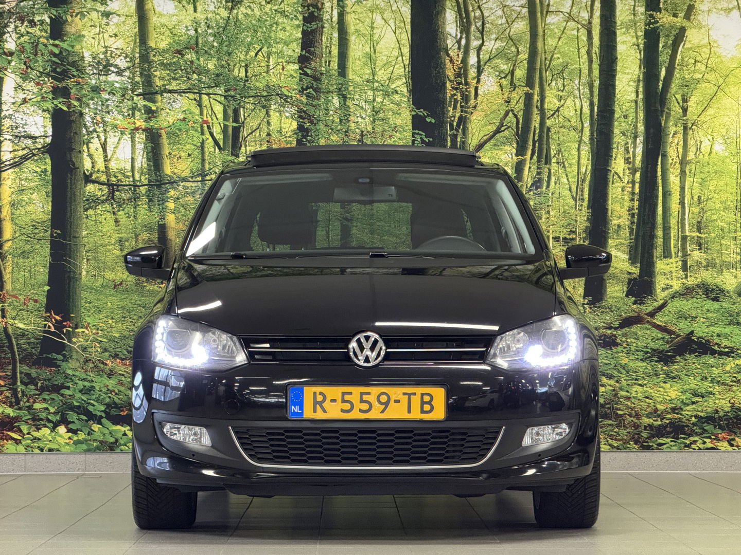 Volkswagen Polo 1.2-12V BlueMotion Highline | Panoramadak | Apple Carplay | Android Auto | Stoelverwarming | Led | Cruise Control | Climate Control | Camera | DAB | Isofix |