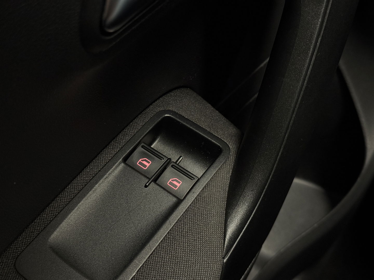 Volkswagen Polo 1.2-12V BlueMotion Highline | Panoramadak | Apple Carplay | Android Auto | Stoelverwarming | Led | Cruise Control | Climate Control | Camera | DAB | Isofix |