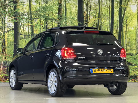 Volkswagen Polo 1.2-12V BlueMotion Highline | Panoramadak | Apple Carplay | Android Auto | Stoelverwarming | Led | Cruise Control | Climate Control | Camera | DAB | Isofix |