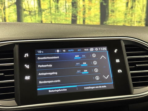 Peugeot 308 1.6 BlueHDi Blue Lease Premium | Apple Carplay | Android Auto | Navigatie | Massage Stoelen | Panoramadak | Afneembare Trekhaak | Camera | Stoelverwarming | LED | DAB |