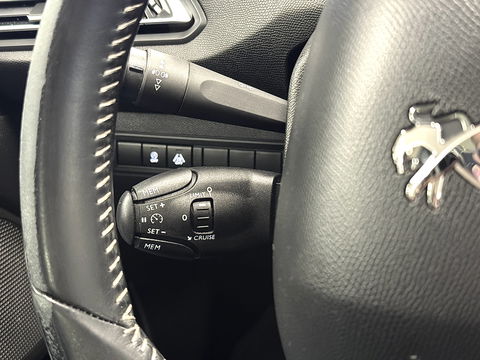 Peugeot 308 1.6 BlueHDi Blue Lease Premium | Apple Carplay | Android Auto | Navigatie | Massage Stoelen | Panoramadak | Afneembare Trekhaak | Camera | Stoelverwarming | LED | DAB |