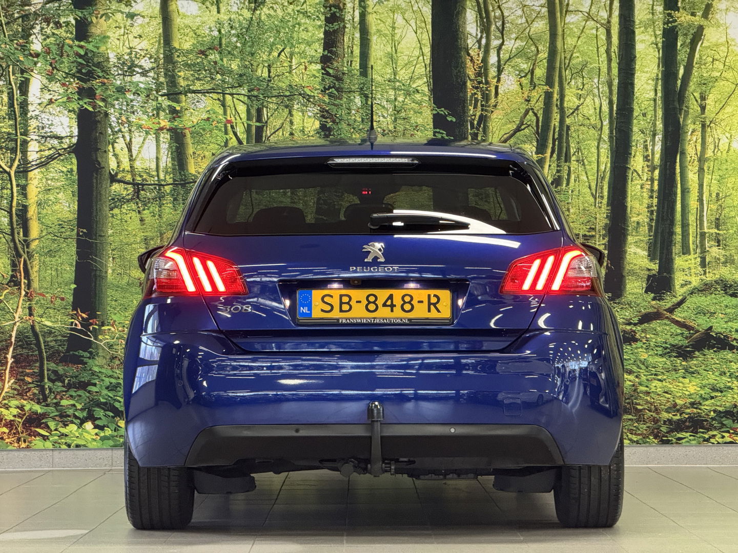 Peugeot 308 1.6 BlueHDi Blue Lease Premium | Apple Carplay | Android Auto | Navigatie | Massage Stoelen | Panoramadak | Afneembare Trekhaak | Camera | Stoelverwarming | LED | DAB |