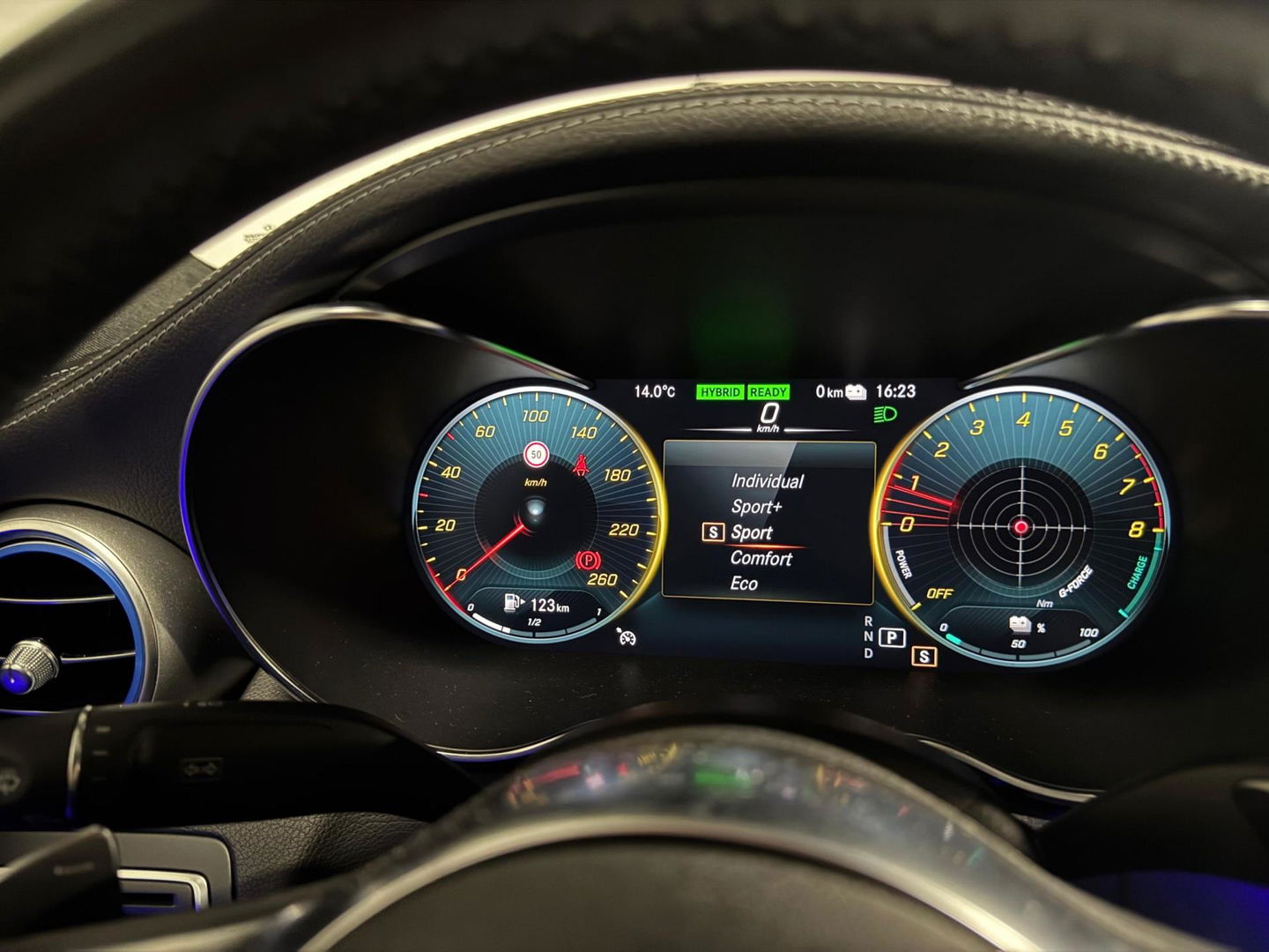 Mercedes-Benz C-Klasse 300 e Business Solution AMG Limited PANO CAM