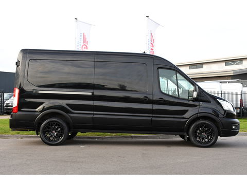 Ford Transit 350 2.0 TDCI L3H2 Black Edition Cruise, Camera, Carplay, 130pk, Trekhaak, Multimedia, NAVI Uniek!