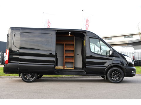 Ford Transit 350 2.0 TDCI L3H2 Black Edition Cruise, Camera, Carplay, 130pk, Trekhaak, Multimedia, NAVI Uniek!