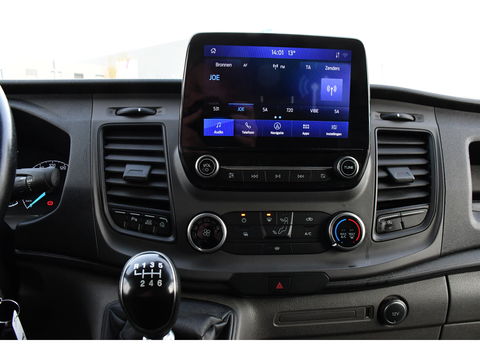 Ford Transit 350 2.0 TDCI L3H2 Black Edition Cruise, Camera, Carplay, 130pk, Trekhaak, Multimedia, NAVI Uniek!