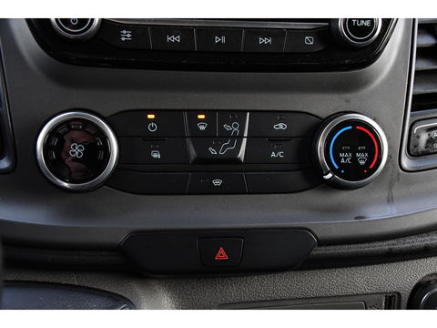 Ford Transit 350 2.0 TDCI L3H2 Black Edition Cruise, Camera, Carplay, 130pk, Trekhaak, Multimedia, NAVI Uniek!