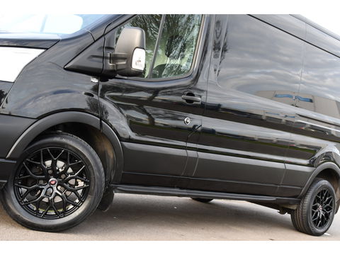 Ford Transit 350 2.0 TDCI L3H2 Black Edition Cruise, Camera, Carplay, 130pk, Trekhaak, Multimedia, NAVI Uniek!