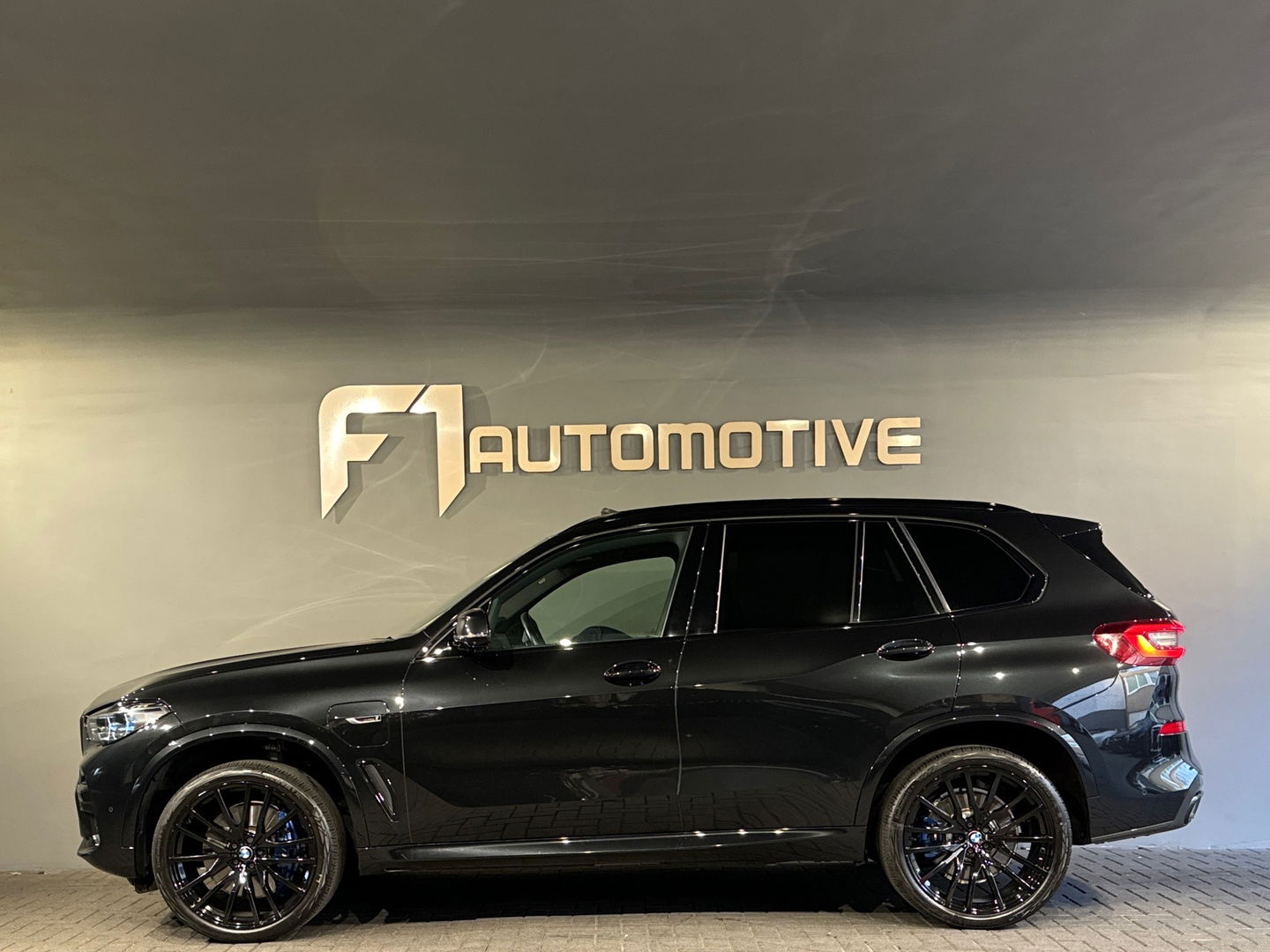BMW X5 XDrive45e M Sport Pano|M Seat|HuD|Massage|Trekh|Carbon