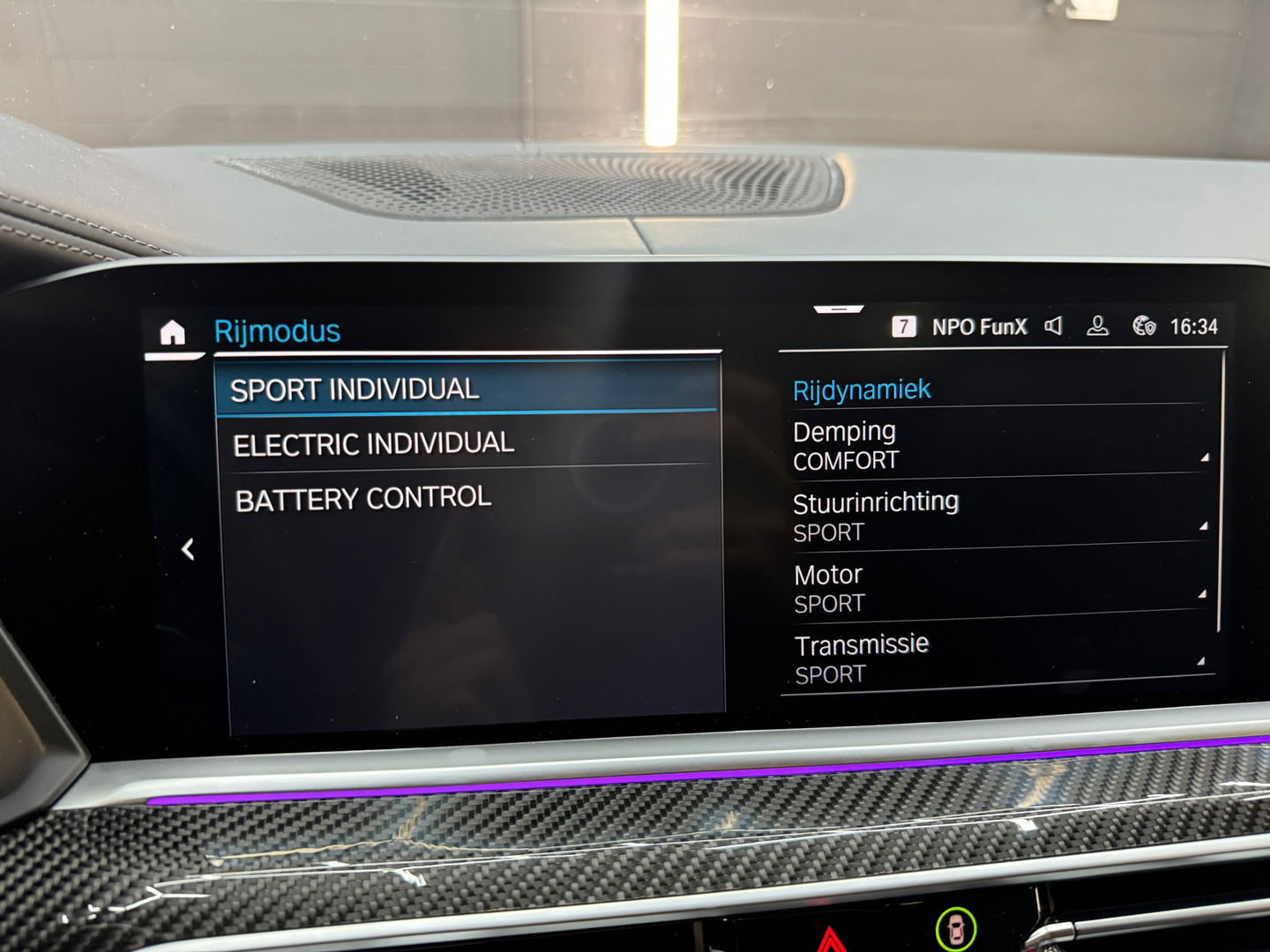 BMW X5 XDrive45e M Sport Pano|M Seat|HuD|Massage|Trekh|Carbon