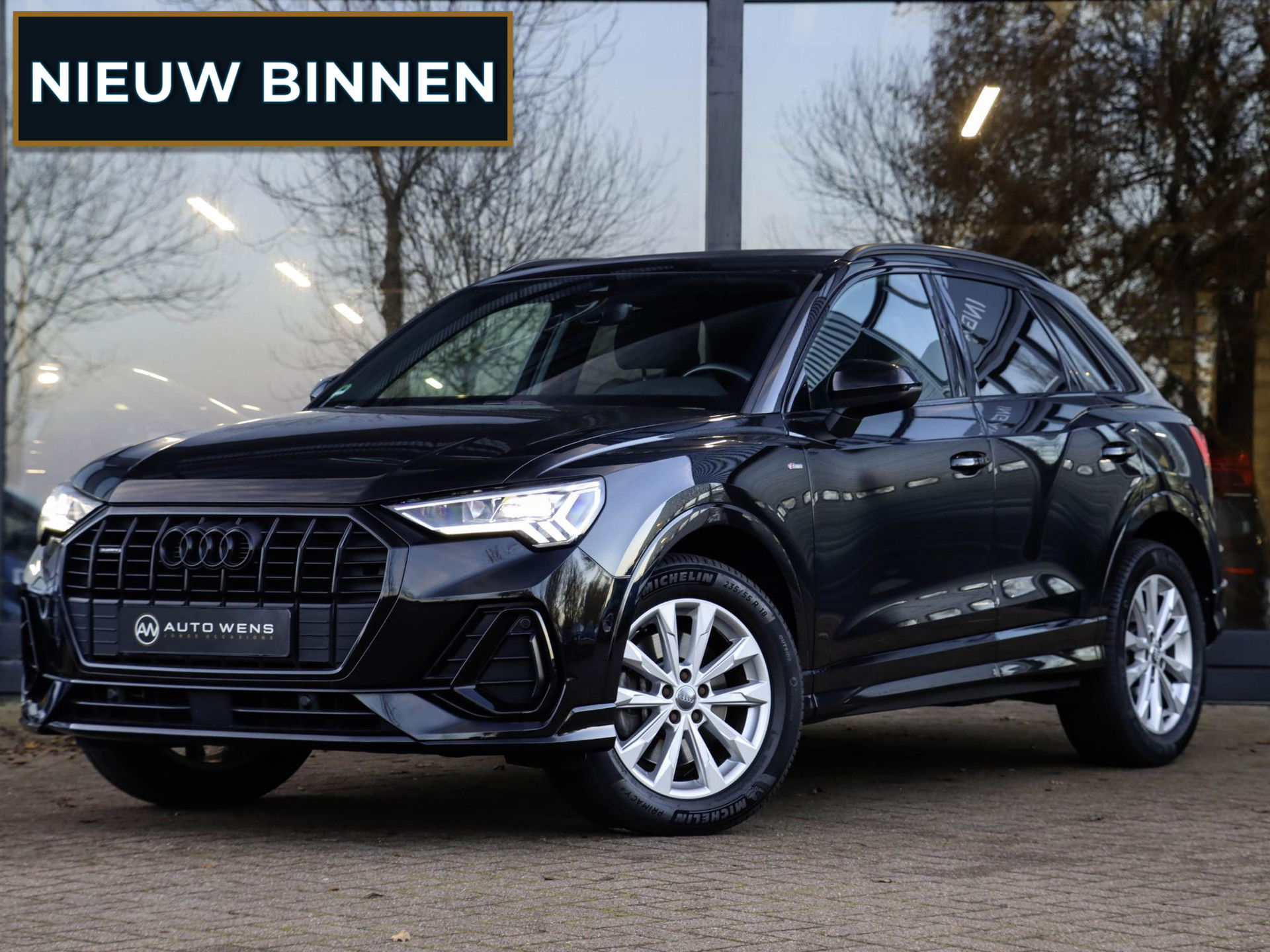 Audi Q3 40 TFSI 190pk Quattro Aut. S line Trekhaak wegkl. Sfeerverl. Virtual Cockpit