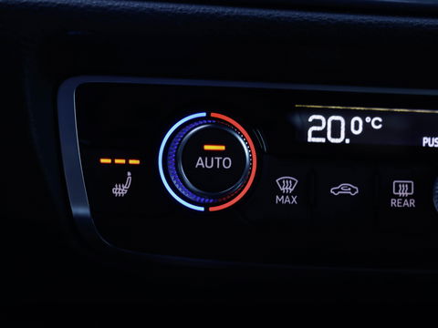 Audi Q3 40 TFSI 190pk Quattro Aut. S line Trekhaak wegkl. Sfeerverl. Virtual Cockpit