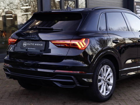 Audi Q3 40 TFSI 190pk Quattro Aut. S line Trekhaak wegkl. Sfeerverl. Virtual Cockpit