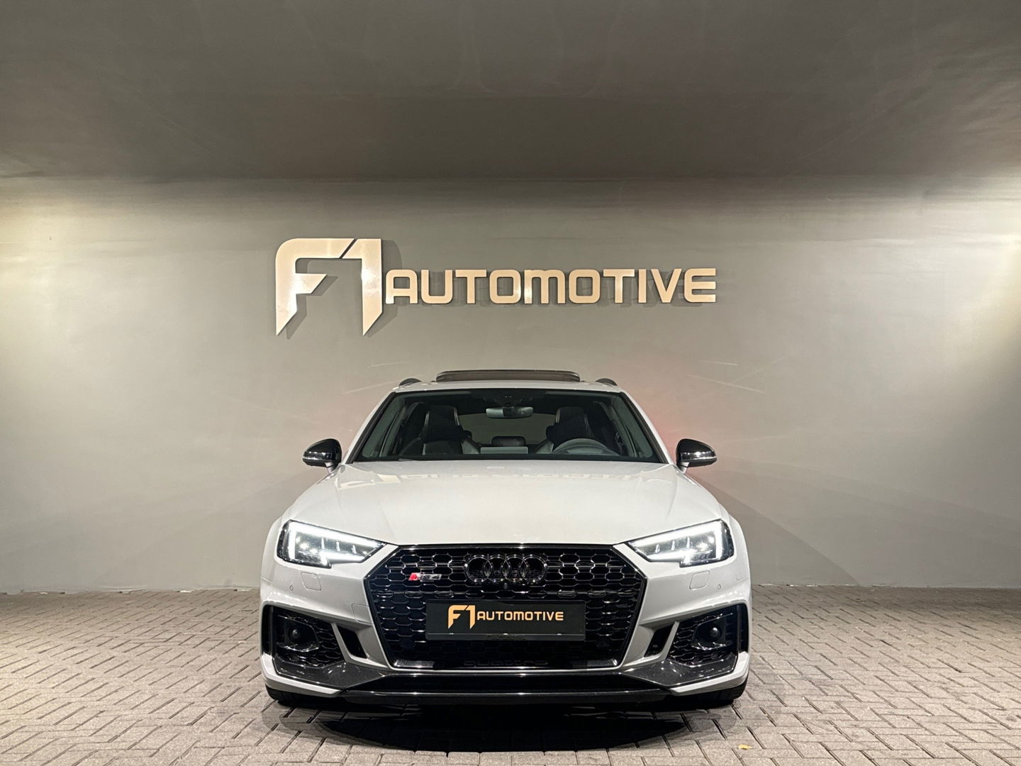 Audi RS4 Avant 2.9 TFSI Quattro Pano|HuD|B&O|Massage|360Cam