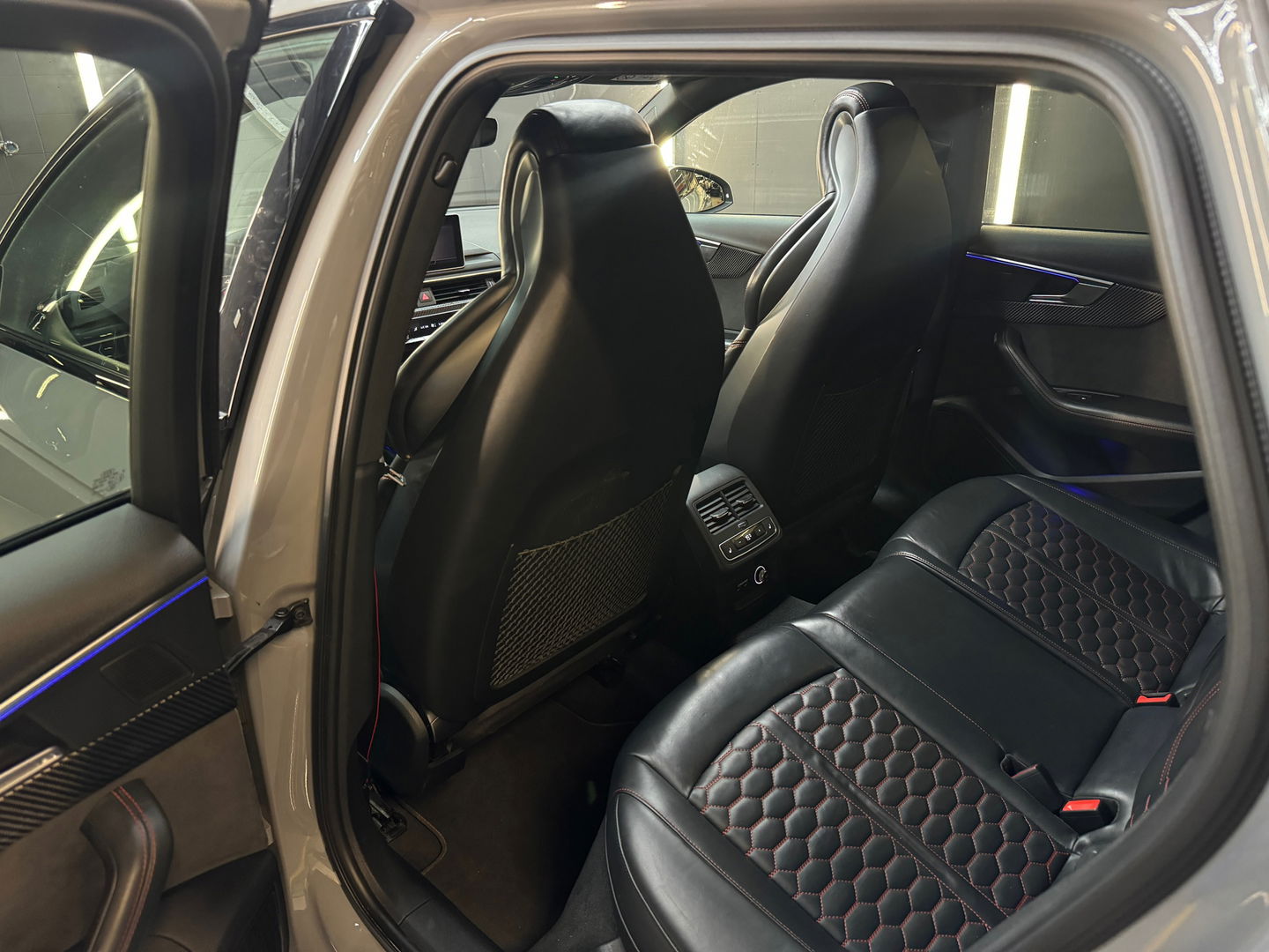 Audi RS4 Avant 2.9 TFSI Quattro Pano|HuD|B&O|Massage|360Cam