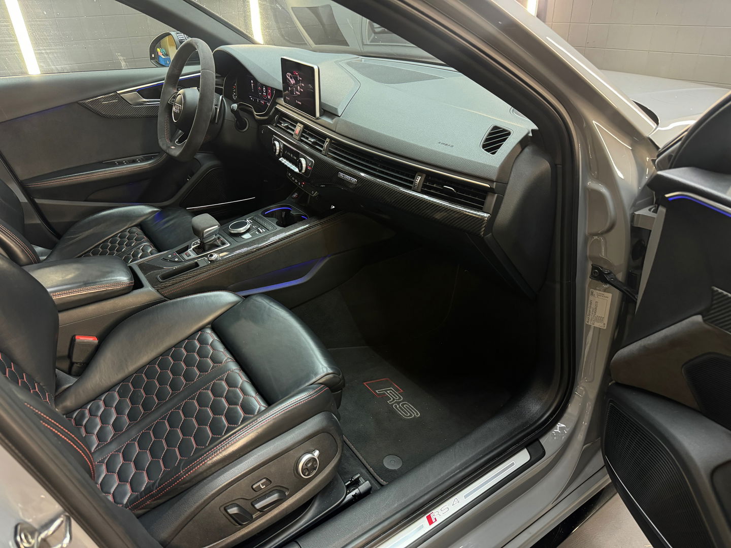 Audi RS4 Avant 2.9 TFSI Quattro Pano|HuD|B&O|Massage|360Cam