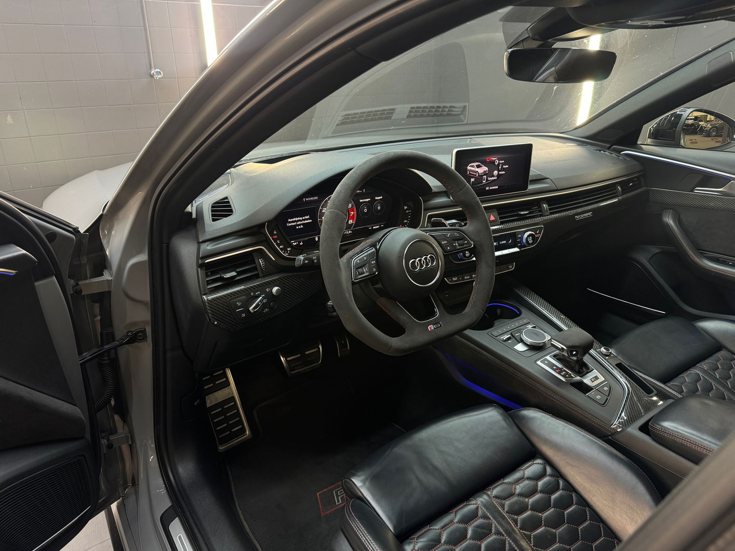 Audi RS4 Avant 2.9 TFSI Quattro Pano|HuD|B&O|Massage|360Cam