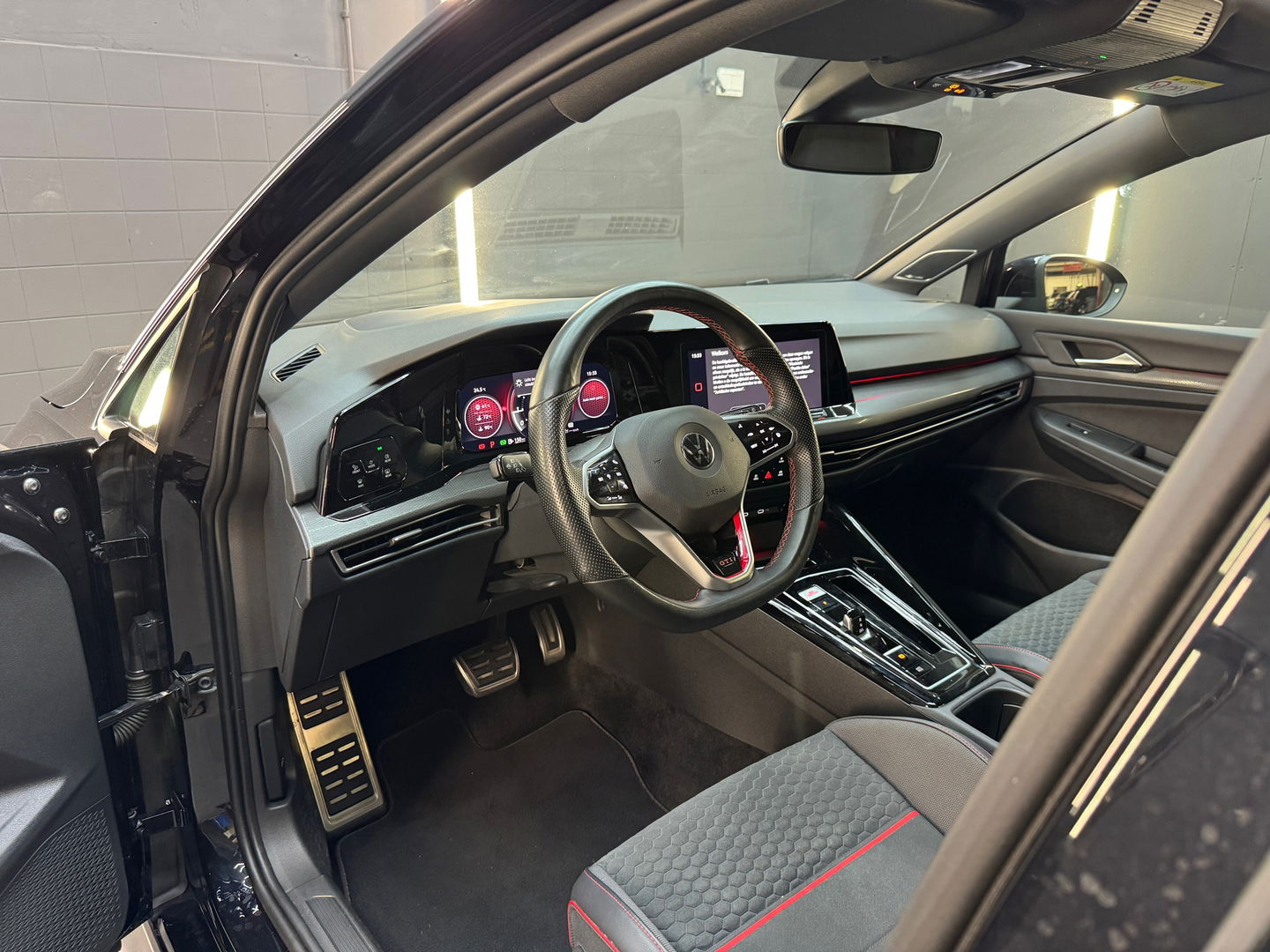 Volkswagen Golf 2.0 TSI GTI Clubsport Pano|H/K|HuD|Keyles|IQ