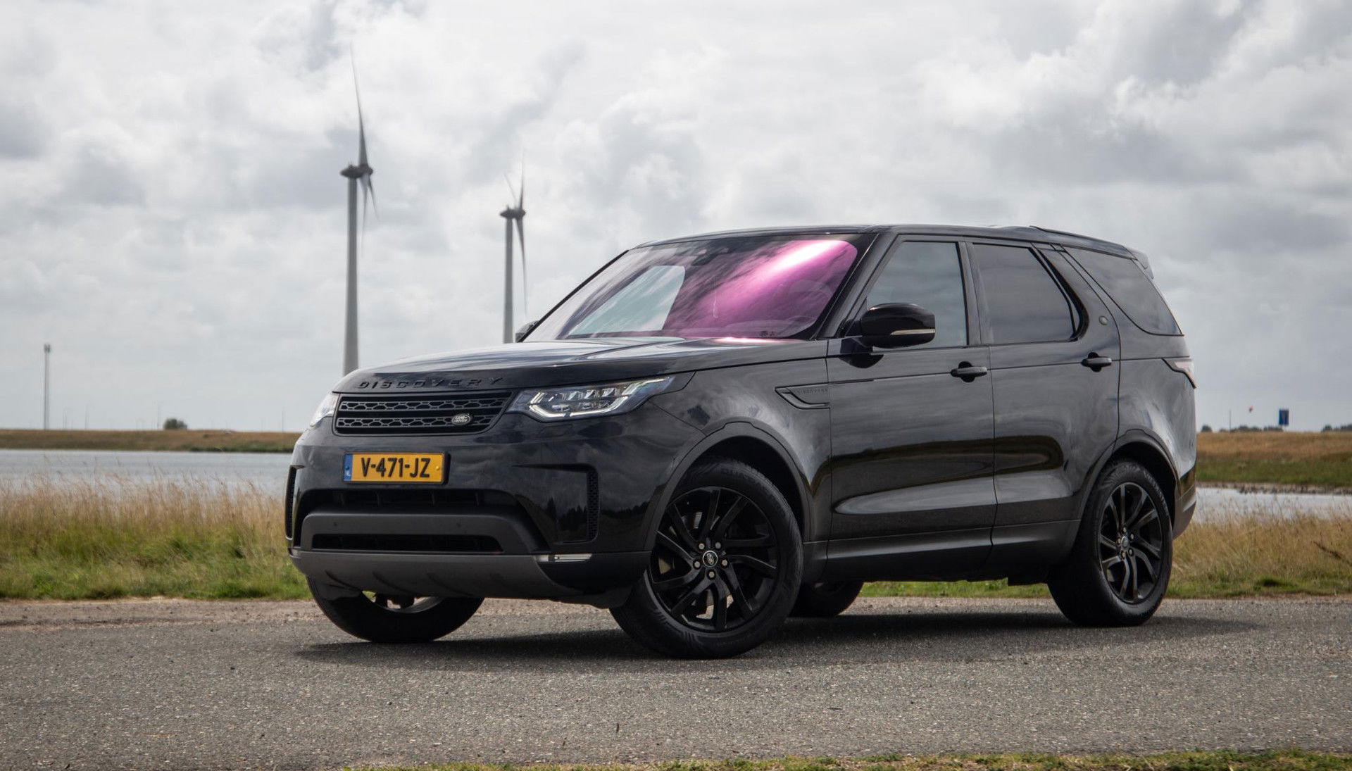Land Rover Discovery 3.0 Td6 HSE GRIJS KENTEKEN / LEER / NAVI / LUCHTVERING / PANO / TREKHAAK
