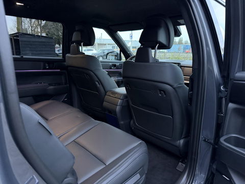 Hyundai Santa Fe 1.6 T-GDI PHEV Black Line 4WD 7p. Full options